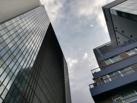 都会