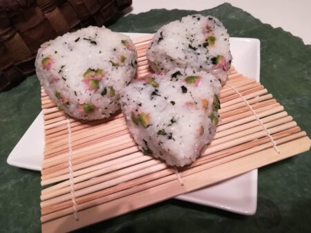 ハルジオンのおにぎり