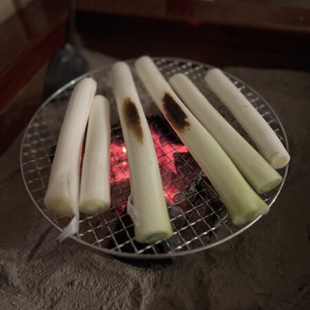 ネギを焼く
